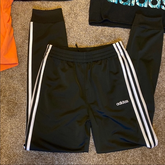 Adidas Clothes LOT - Picture 6 of 6